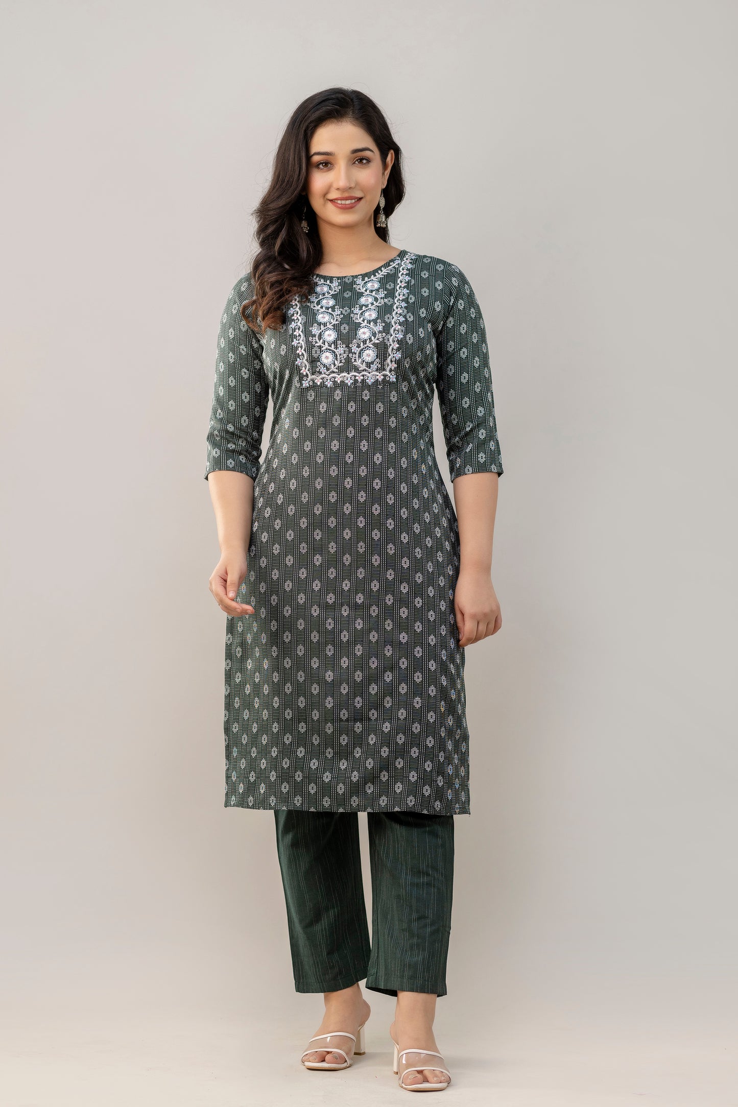 Women Cotton Blend Kurta Pant Dupatta Set