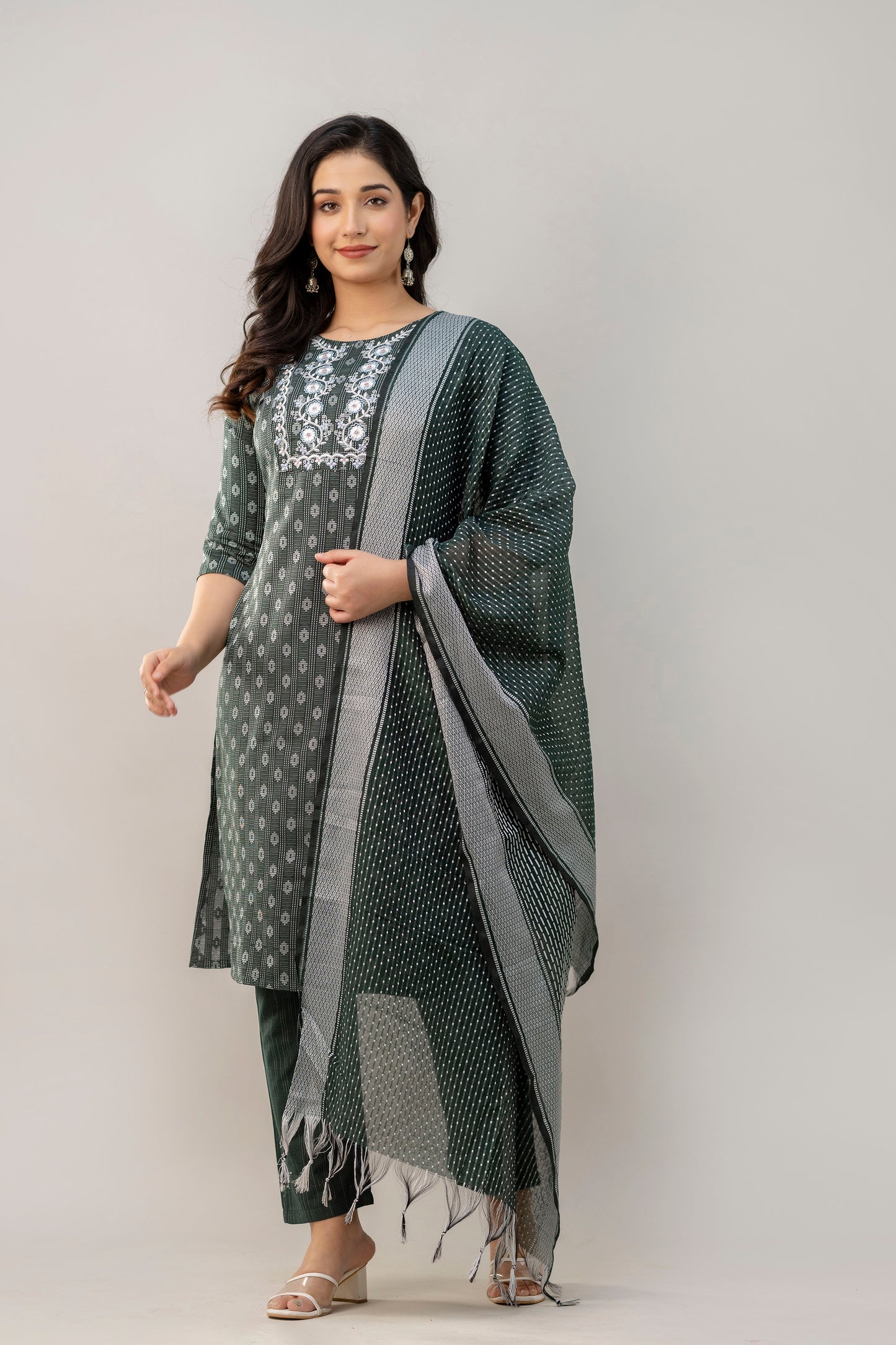 Women Cotton Blend Kurta Pant Dupatta Set