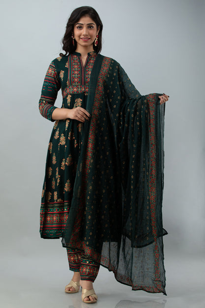 Women Viscose Rayon Kurta Pant Dupatta Set