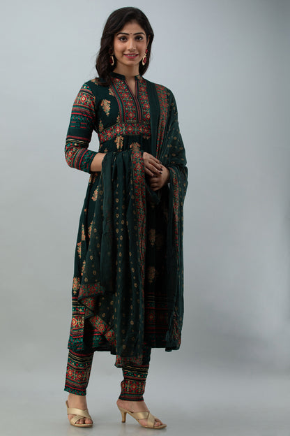 Women Viscose Rayon Kurta Pant Dupatta Set