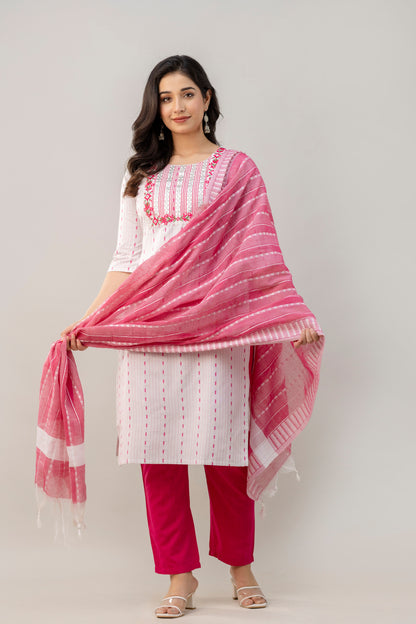 Women Cotton Blend Kurta Pant Dupatta Set