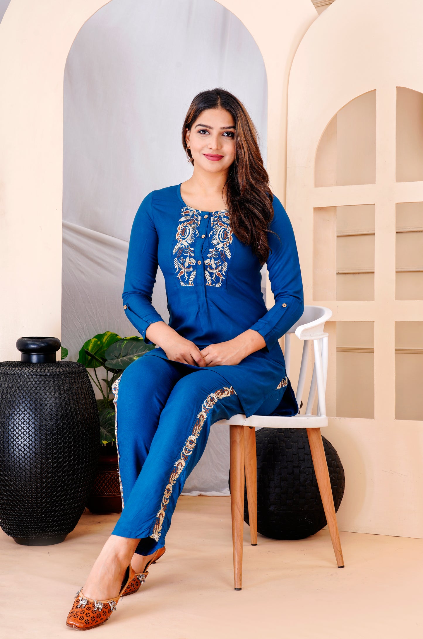 Women Viscose Rayon Kurta Pant Set